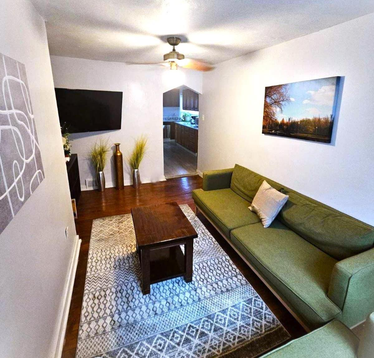 פיטסבורג 3 Bedroom Southside Pad - Sleeps 8 - Amazing Location מראה חיצוני תמונה